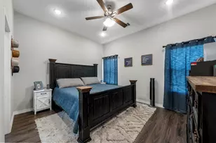 1302 Trinity St, Anahuac, TX 77514 - Photo 14