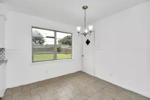 8534 Fillmore St, Houston, TX 77029 - Photo 18