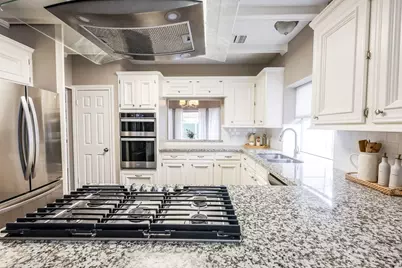 118 Mill Trail Drive, Sugar Land, TX 77498 - Photo 12