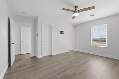 9026 McGallion Road, Houston, TX 77022 - Photo 26