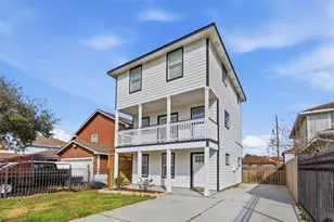 9026 McGallion Rd, Houston, TX 77022 - Photo 2