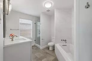 9026 McGallion Rd, Houston, TX 77022 - Photo 18