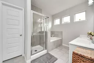 5324 CJ Walker Ln, Houston, TX 77048 - Photo 18