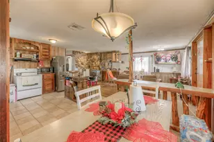 123 Hilltop, Onalaska, TX 77360 - Photo 8