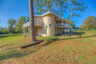 123 Hilltop, Onalaska, TX 77360 - Photo 4