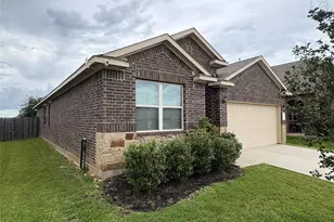 7027 Bonaire Vista Ln, Conroe, TX 77304 - Photo 2