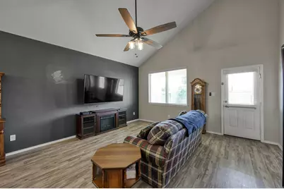 7027 Bonaire Vista Lane, Conroe, TX 77304 - Photo 10