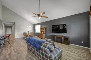 7027 Bonaire Vista Ln, Conroe, TX 77304 - Photo 10