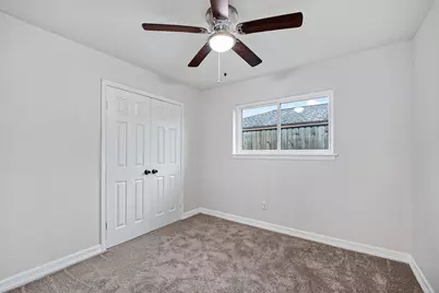 9715 Seeker Street, Houston, TX 77078 - Photo 10