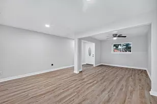 9715 Seeker St, Houston, TX 77078 - Photo 4