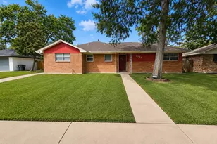2126 Possum Creek Rd, Houston, TX 77017 - Photo 1