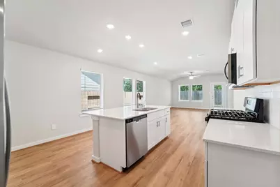 29218 Farmhouse Estates Drive, Waller, TX 77484 - Photo 4