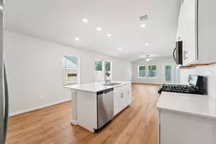 29218 Farmhouse Ests Dr, Waller, TX 77484 - Photo 4