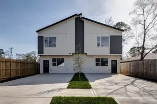 5912 Mayle St, Houston, TX 77016 - Photo 2