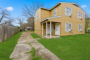 1028 5th Ave N, Texas City, TX 77590 - Photo 1