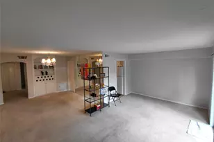 406 N Post Oak Ln, Houston, TX 77024 - Photo 14