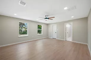 7413 W Knoll St, Houston, TX 77028 - Photo 4