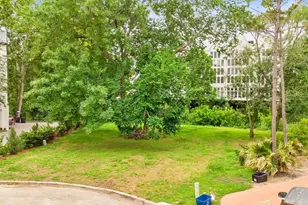 2 Magnolia Bend Dr, Houston, TX 77024 - Photo 1