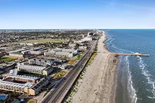 6102 Seawall Blvd, Galveston, TX 77551 - Photo 34