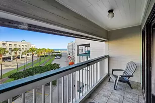 6102 Seawall Blvd, Galveston, TX 77551 - Photo 20