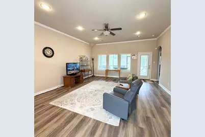 141 Majestic Oak Circle, Lake Jackson, TX 77566 - Photo 34