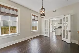 2917 Avenue Q, Galveston, TX 77550 - Photo 6