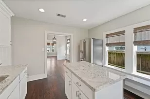 2917 Avenue Q, Galveston, TX 77550 - Photo 10