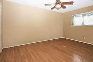 111 Azalea, Sugar Land, TX 77478 - Photo 14