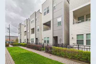 2711 Clinton Drive, Houston, TX 77020 - Photo 1