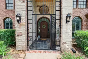 13910 Springmint Dr, Cypress, TX 77429 - Photo 2
