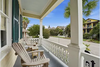 1207 Postoffice, Galveston, TX 77550 - Photo 4