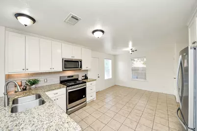 6723 Stonecross Creek Lane, Katy, TX 77449 - Photo 10