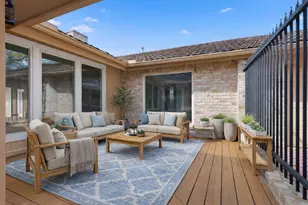 210 Big Hollow Ln, Houston, TX 77042 - Photo 4