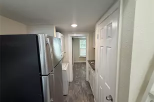 3008 Calhoun St, Bacliff, TX 77518 - Photo 6