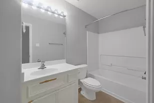 135 Binnacle Ct, Willis, TX 77318 - Photo 18