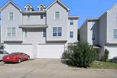 135 Binnacle Court #B, Willis, TX 77318 - Photo 2