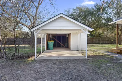 1117 S Madison Street, La Grange, TX 78945 - Photo 24