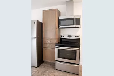 605 Orangewood Drive #B, Conroe, TX 77302 - Photo 4