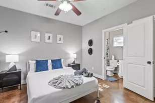 2911 Blodgett St, Houston, TX 77004 - Photo 2
