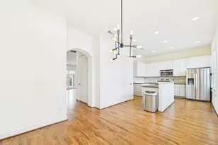 11025 Sherwood Grv, Houston, TX 77043 - Photo 20
