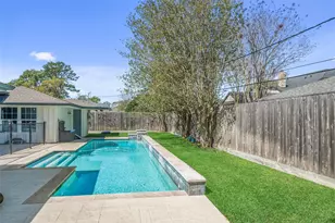 8710 Burkhart Rd, Houston, TX 77055 - Photo 28