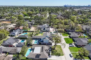 8710 Burkhart Rd, Houston, TX 77055 - Photo 44