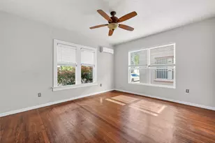907 W Gray, Houston, TX 77019 - Photo 2