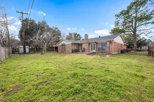 3917 Hilltop Dr, Bryan, TX 77801 - Photo 30