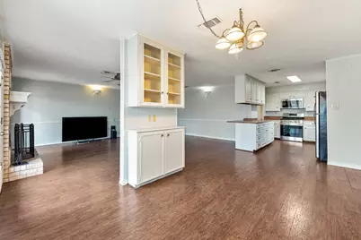 3917 Hilltop Drive, Bryan, TX 77801 - Photo 10