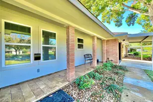 4913 W 43rd St, Houston, TX 77092 - Photo 4