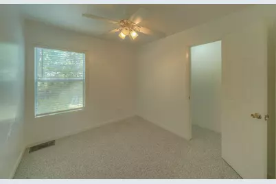 96 N Lakeside Drive, Huntsville, TX 77320 - Photo 18