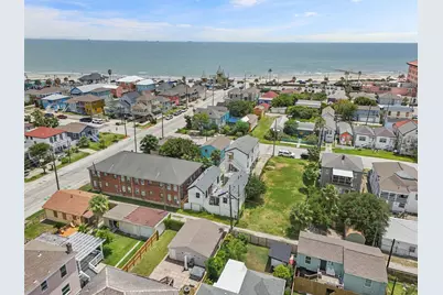 1910 Avenue O 1/2, Galveston, TX 77550 - Photo 36