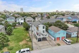 1910 Ave O 1/2, Galveston, TX 77550 - Photo 32