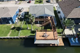 1006 Redfish St, Bayou Vista, TX 77563 - Photo 2